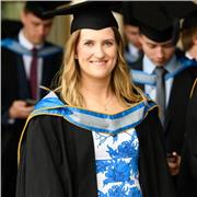 Science and maths tutor with 5 years' experience (with a First Class Honours in Natural Sciences) offering online lessons.